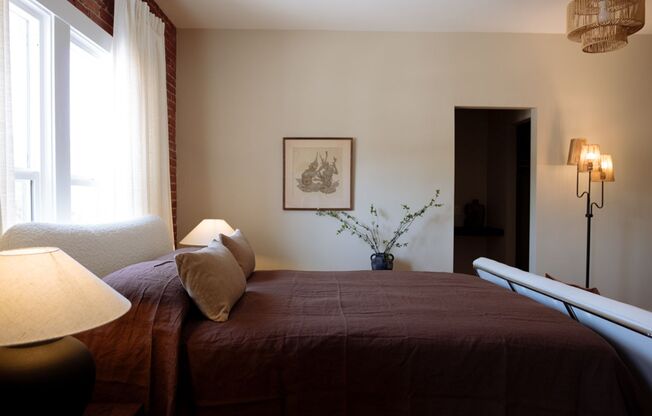 Studio, 1 bath, 275 sqft, $2,199, Unit 402