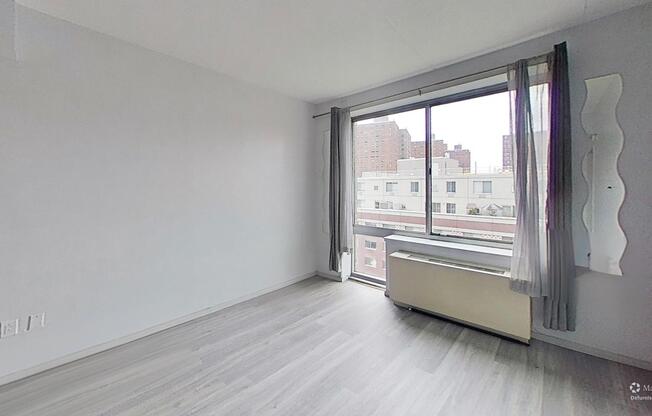 2 beds, 2 baths, $4,100, Unit 8J