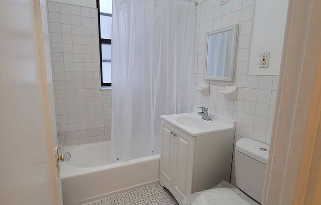 Modern Kit/Bath, Heat/HW included, Professional Managers