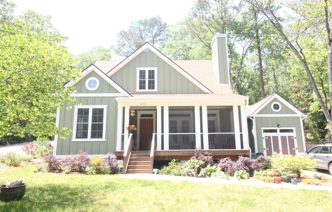 Available early July! Beautiful 3 Bedroom House in Tuscaloosa-Lakewood!
