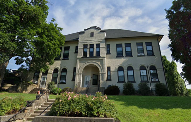 321 MONROE ST