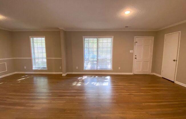 3 bedroom 2 bathroom near Sycamore View and Macon