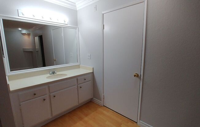2 beds, 2 baths, 955 sqft, $2,650, Unit 509