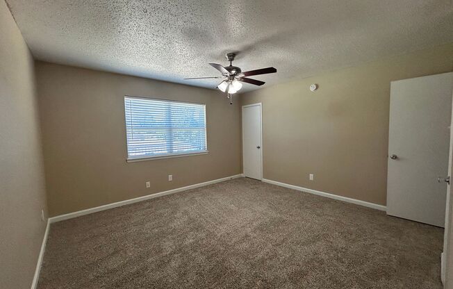 2 beds, 2.5 baths, 1,376 sqft, $1,595, Unit 39