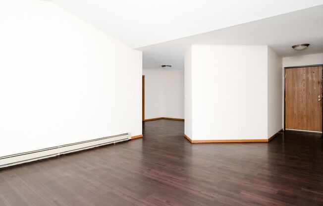 2 beds, 2 baths, 1,127 sqft, $1,800, Unit 210