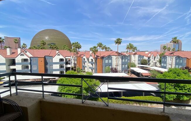 Beautiful, partially furnished 1 bedroom with a view of the Sphere!