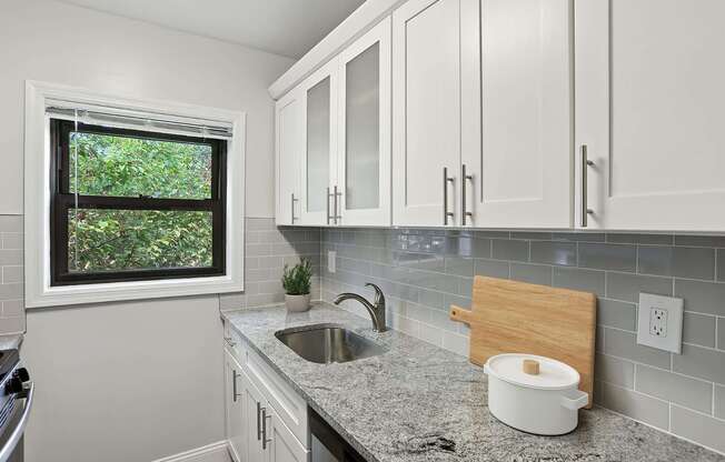 Eagle Rock Apartments at Hicksville & Jericho