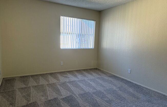 2 beds, 2 baths, 920 sqft, $2,320, Unit 194