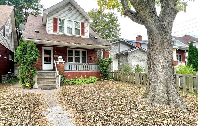 875 CURRY AVE