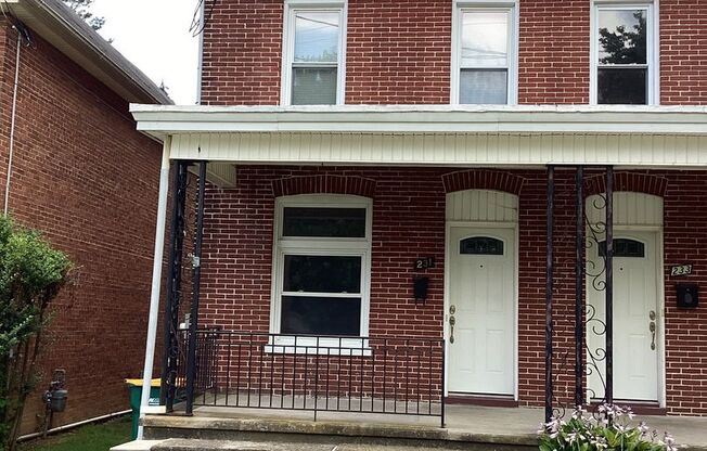 231-233 W. Sixth St.