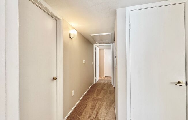 2 beds, 2 baths, $1,210, Unit # 2089