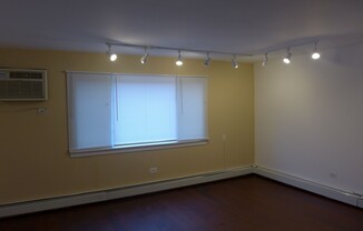 2 beds, 1 bath, 900 sqft, $1,795, Unit 1A