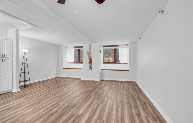 2 beds, 1.5 baths, 1,434 sqft, $2,500, Unit 117