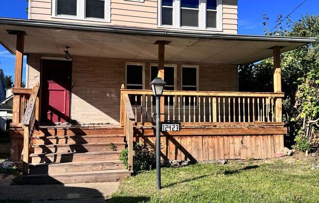 4 beds, 1 bath, $1,199