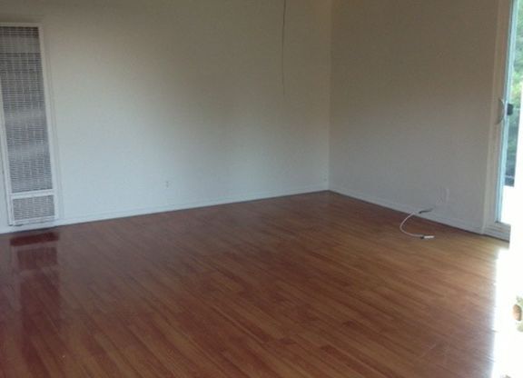 1487 Valle Vista Ave