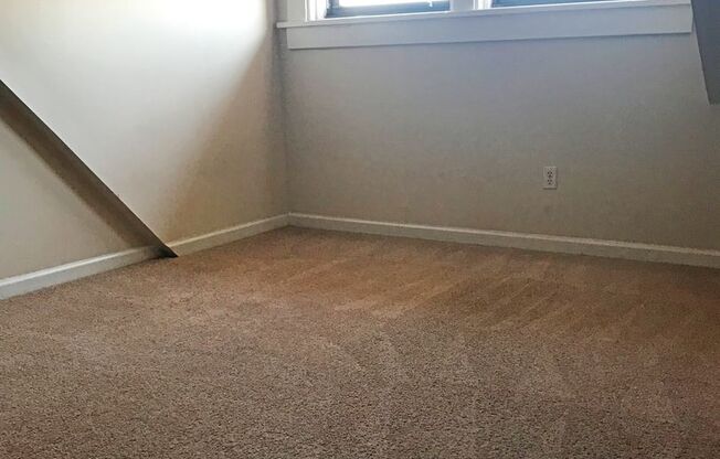 Studio, 1 bath, 375 sqft, $765, Unit 504