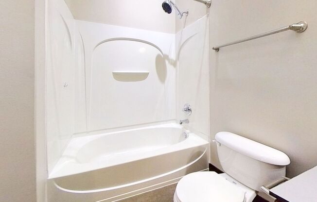 Studio, 1.5 baths, 849 sqft, $1,645, Unit 950-206