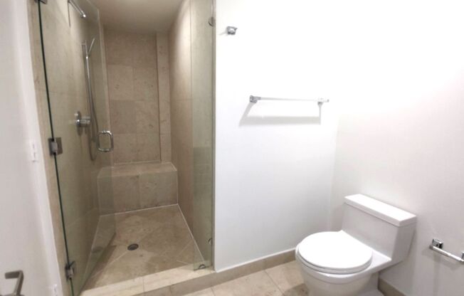 1 bed, 1 bath, $4,000, Unit #5004