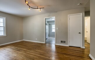 3 beds, 1 bath, $1,425