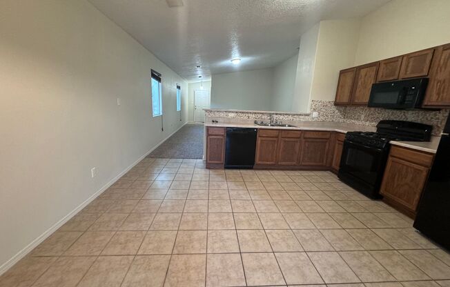 3 beds, 2 baths, $1,825