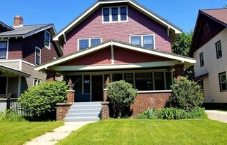 Charming 3-Bedroom, 1 1/2 Bath Upper Duplex in Beautiful Garfield Park Neighborhood