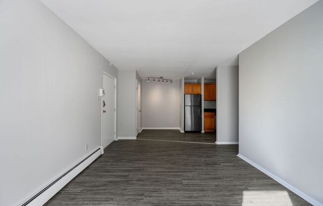 2 beds, 1 bath, $1,495, Unit 3505 8