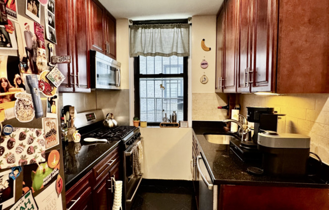 2138 35 ST