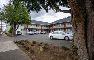 7526 - 7560 N Ida Ave.