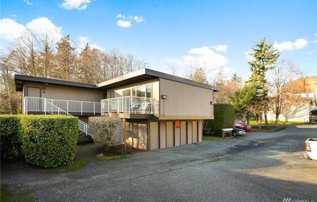 2300 Taylor Ave