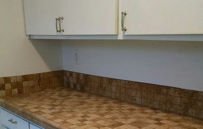 Very Nice! 2BR/1BA Home - Excellent Muskegon Neighborhood