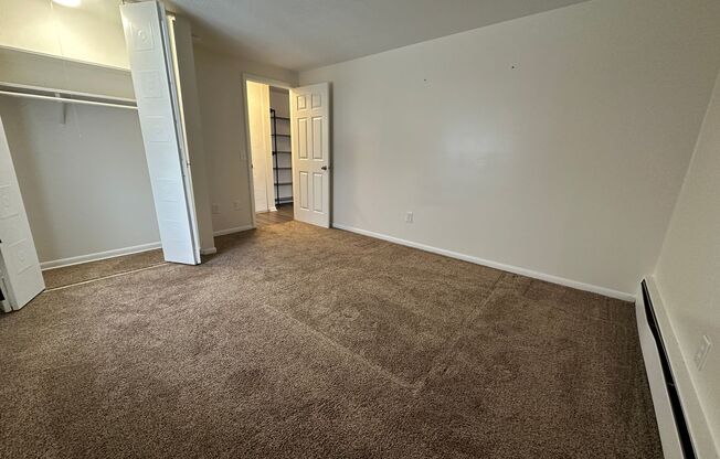 1 bed, 1 bath, 600 sqft, $1,300, Unit Apartment 22