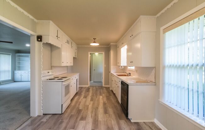 3 beds, 2 baths, $2,399