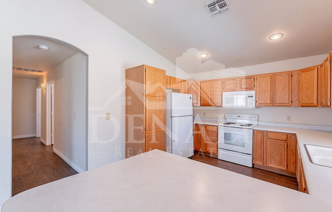 3 beds, 2 baths, 1,609 sqft, $2,195