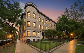 SHERIDAN SQUARE - 668-72 W. Sheridan Rd; 3915-17 N. Pine Grove Chicago, IL 60613