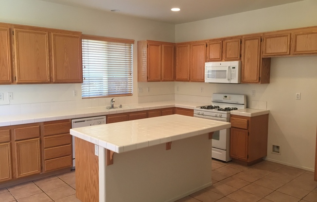 3 beds, 2 baths, $2,400