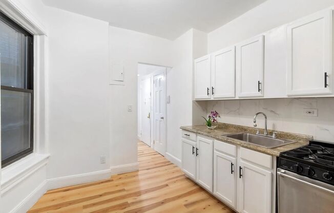 1 bed, 1 bath, $1,800