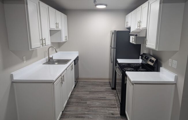 1 bed, 1 bath, 677 sqft, $1,640, Unit J204