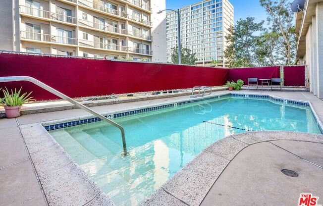 1 bed, 1.5 baths, 929 sqft, $4,100, Unit 909