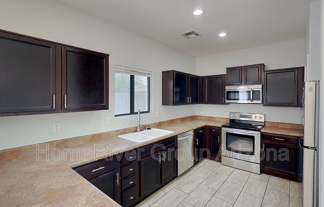 1111 W CARSON RD