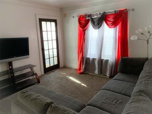 241 11 143 AVE