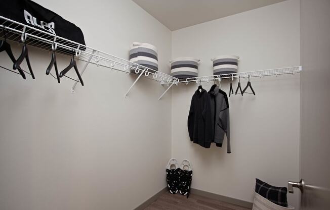 Tempo PDX Model Closet