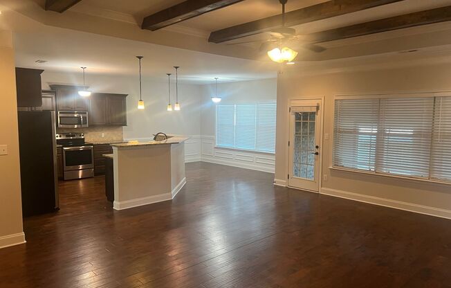 GREAT LOCATION! Beautiful Open Floor Plan Ready for Move In!