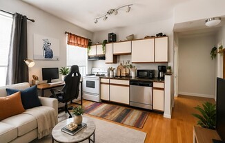 1427 Commonwealth Ave