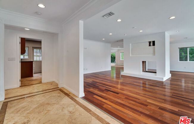 3379 CANTON LN