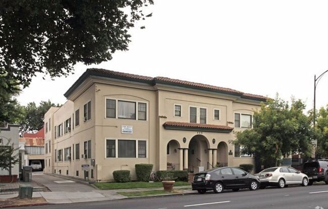445 S. 3rd St.