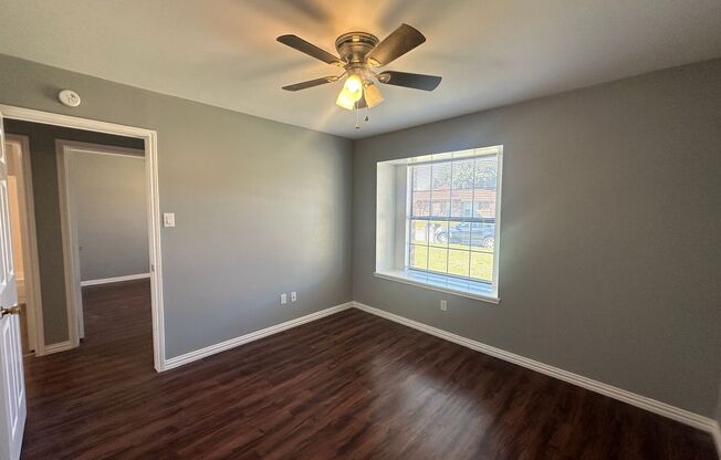 3 beds, 2 baths, $2,300