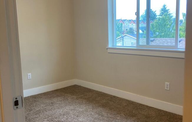 8527-8539 SE Clinton 7 plex