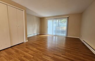 2 beds, 1.5 baths, 970 sqft, $1,850, Unit 12