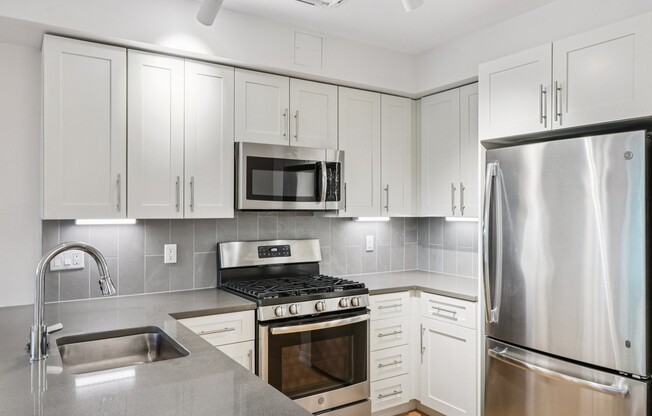 1 bed, 1 bath, 774 sqft, $3,350, Unit 318