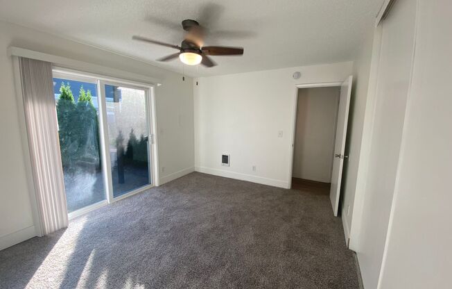 1 bed, 1 bath, 680 sqft, $1,325, Unit 27